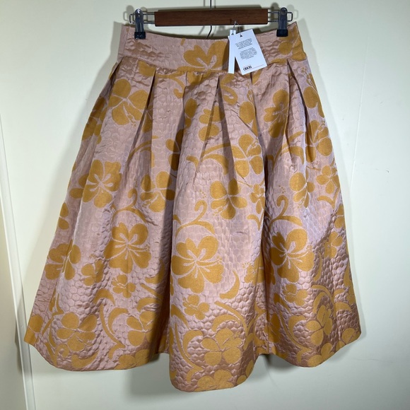 ASOS Yellow quilted skirt NWT - Picture 2 of 11